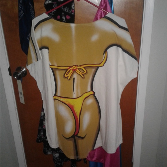 Joke Bikini Girl T Shirt - Picture 2 of 6